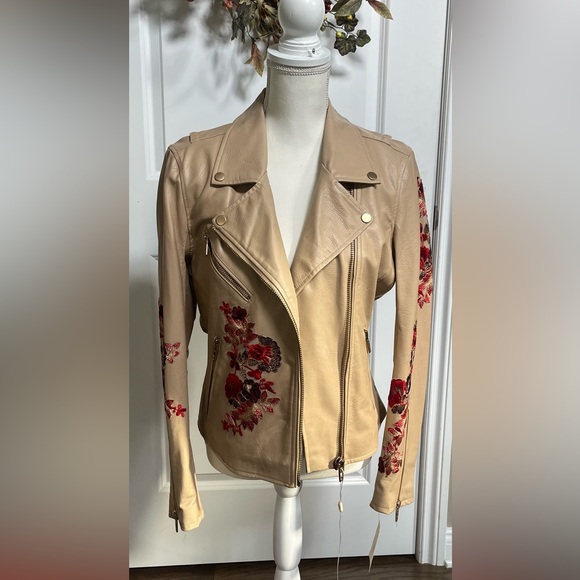 Blanknyc Embroidered Jacket - Picture 12 of 16